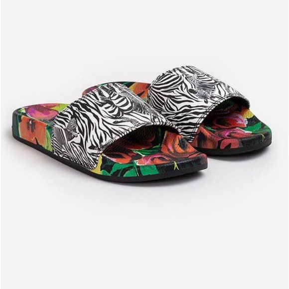 Johnny Was Zebra Pool Slides - Picture 2 of 6